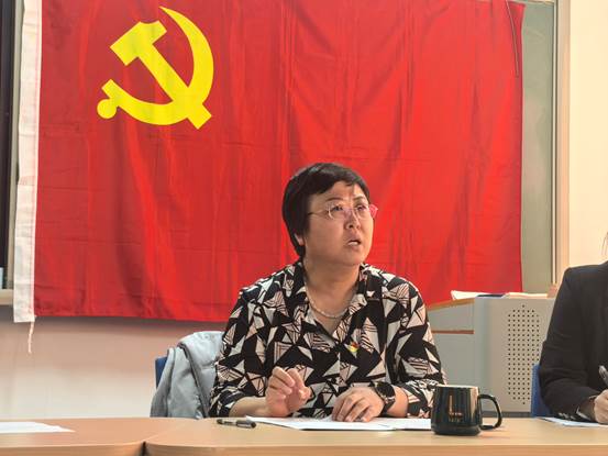 图3:郑苏晋教授主题发言