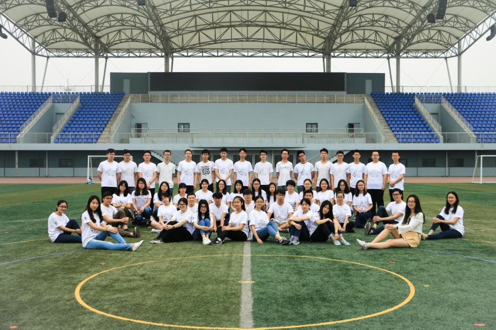 精算15团支部合照